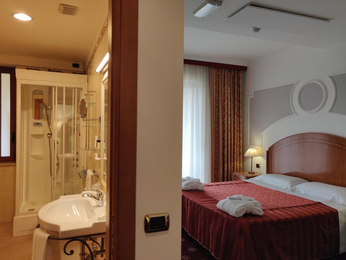 Parco Dei Principi Hotel Roccella Ionica Exteriér fotografie