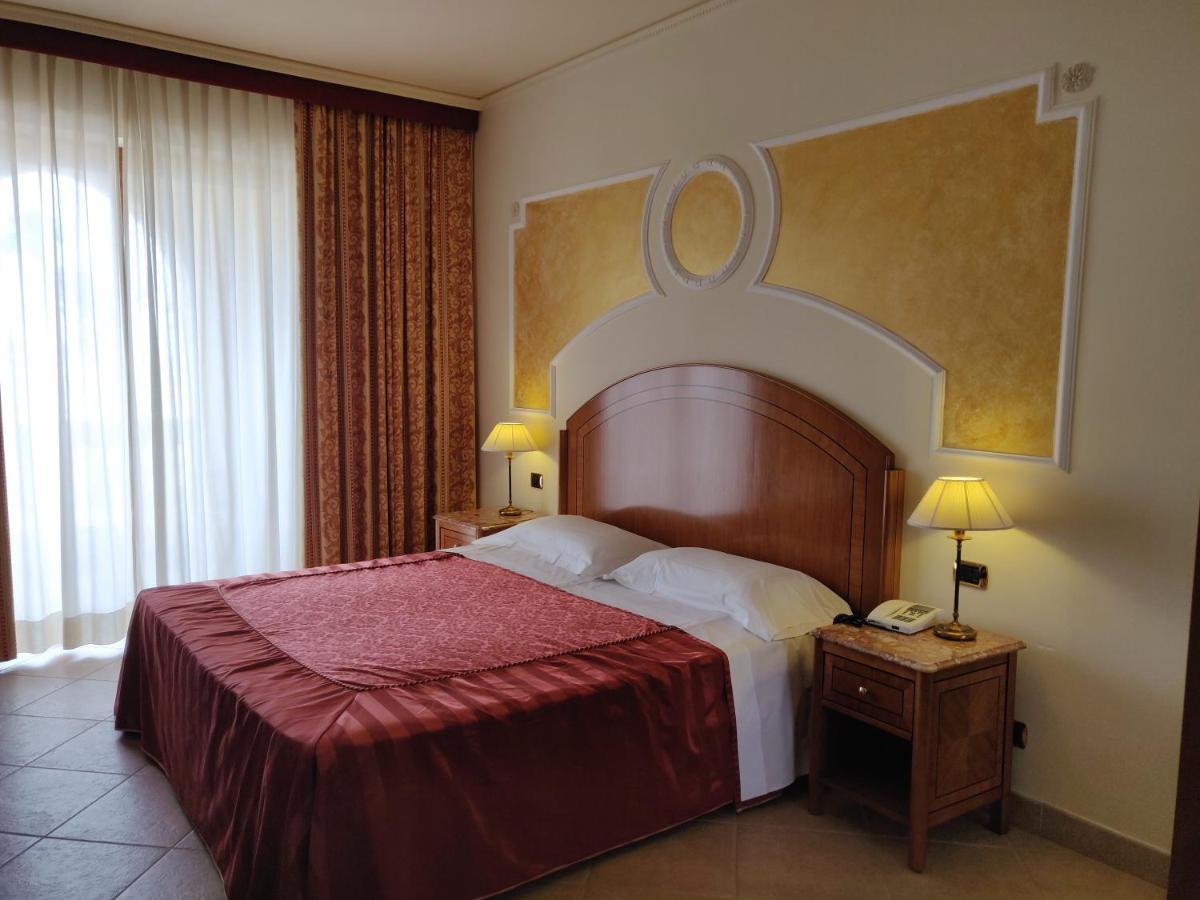 Parco Dei Principi Hotel Roccella Ionica Exteriér fotografie