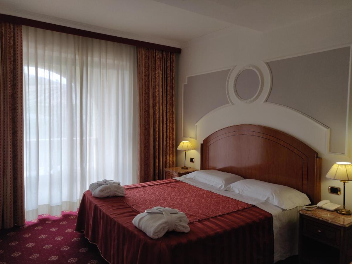 Parco Dei Principi Hotel Roccella Ionica Exteriér fotografie