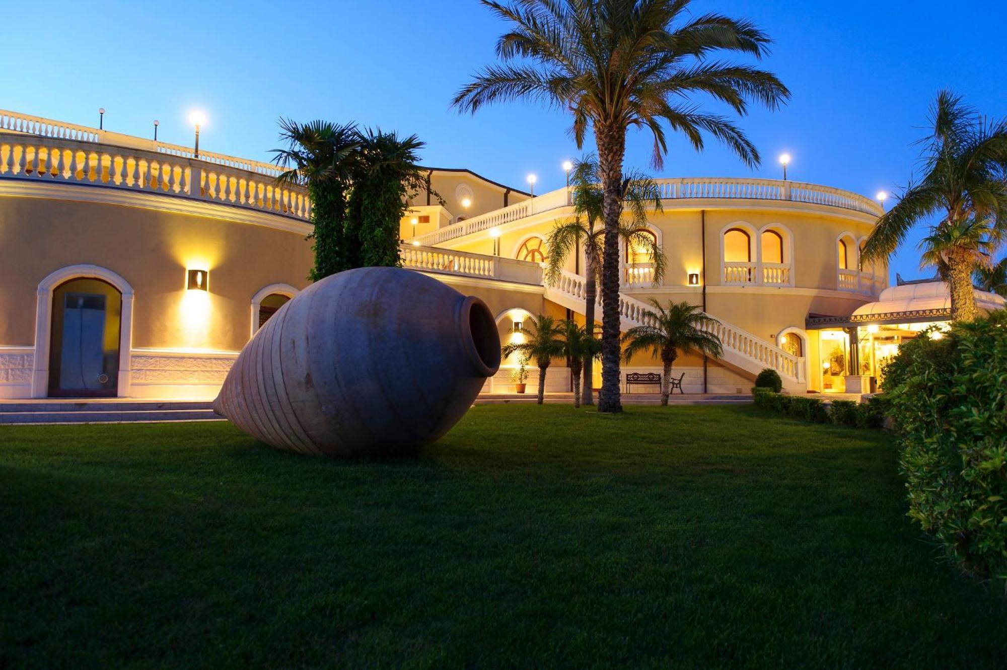 Parco Dei Principi Hotel Roccella Ionica Exteriér fotografie